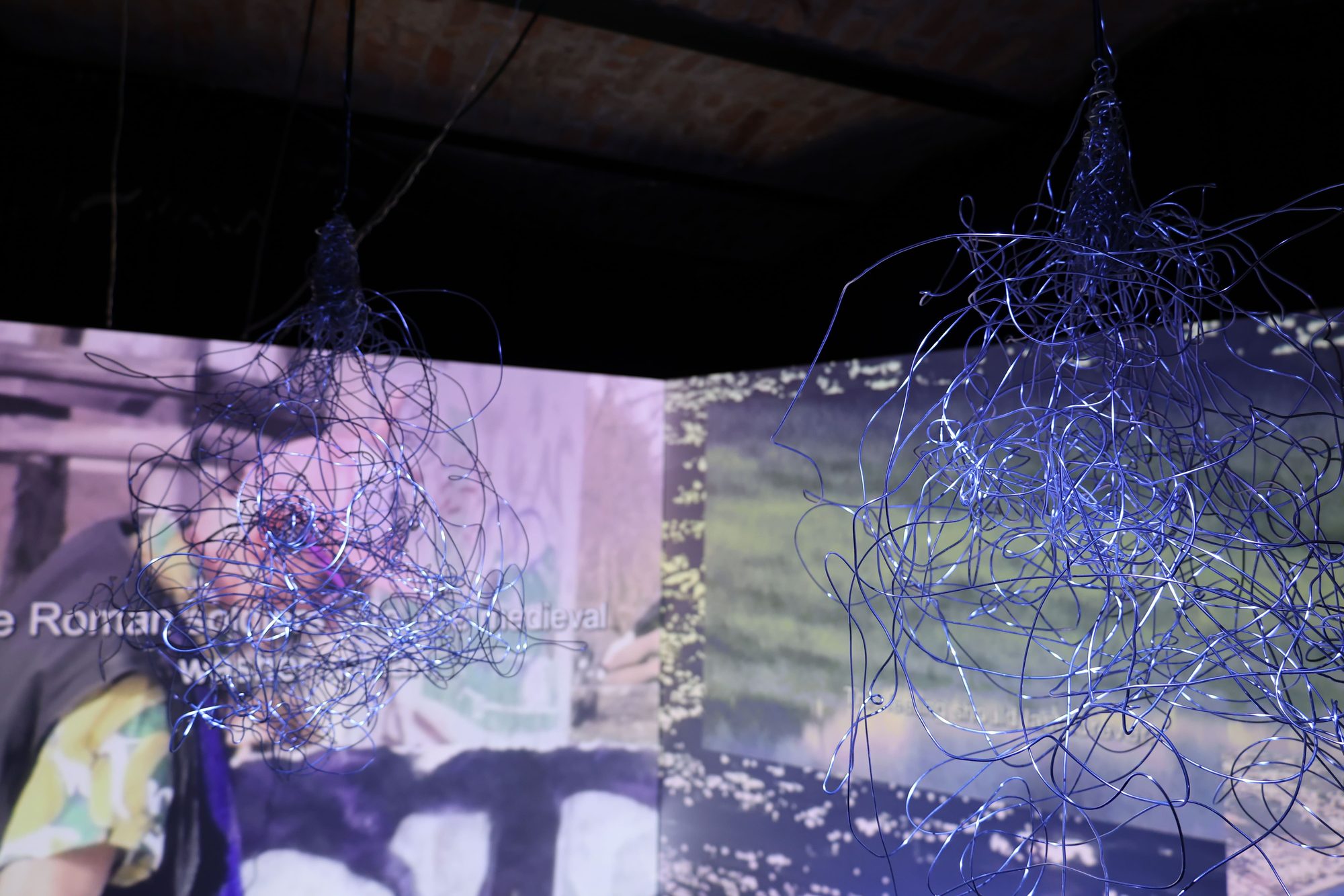 EXPERIENCES — Detail